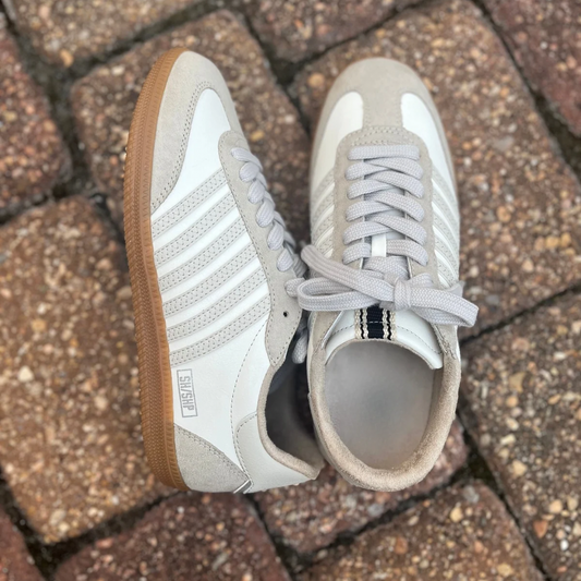 Stevie Sneaker