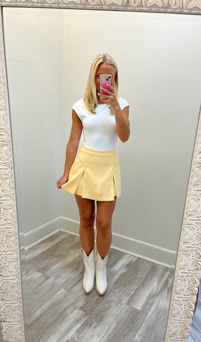Serving Up Skort (yellow)