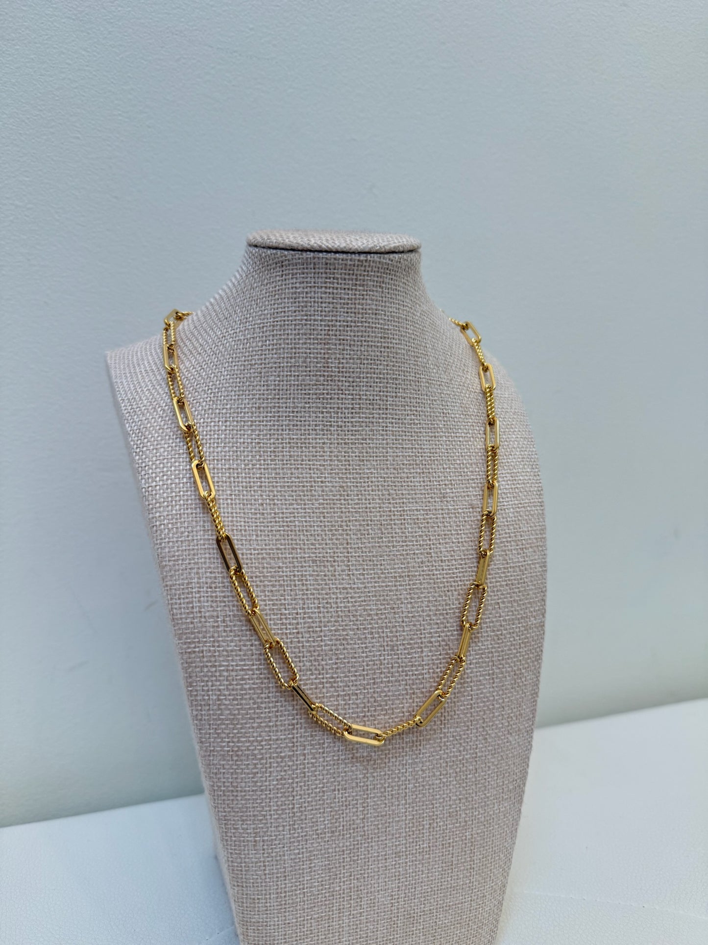 Twisted Necklace